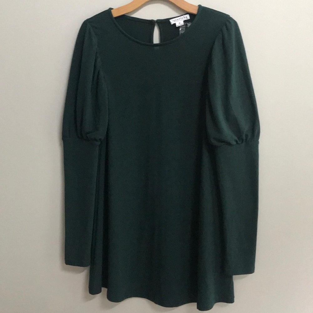Green long sleeve dress